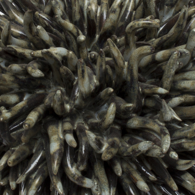 Sin título. Gres esmaltado. 10 x 16 x 17 cm. 2012<br>
Untitled. Glazed stoneware. 3.9 x 6.2 x 6.6 in. 2012
