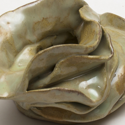 Sin título. Gres esmaltado. 6 x 8.5 x 12 cm. 2008<br>
Untitled. Glazed stoneware. 2.3 x 3.3 x 4.7 in. 2008
